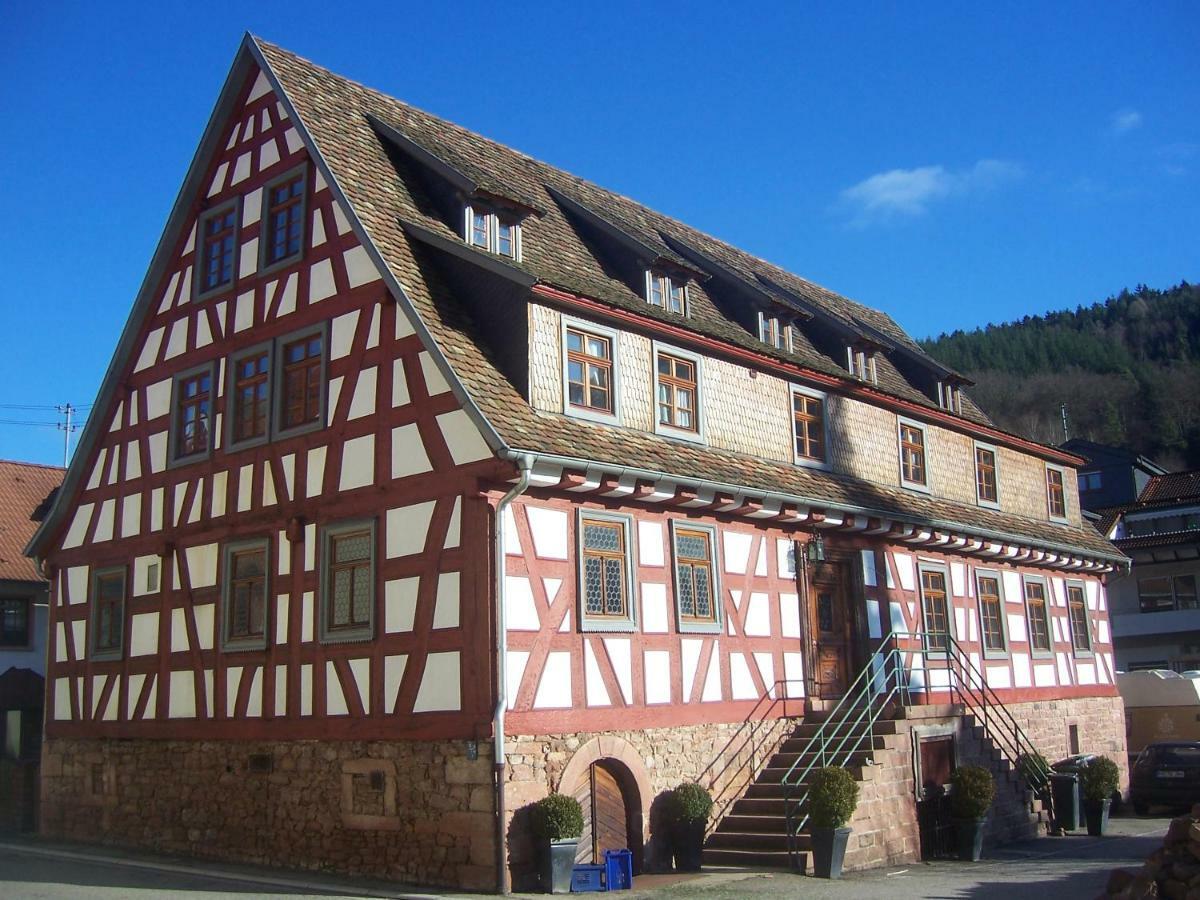 Bed and Breakfast Roter Loewe Heiligkreuzsteinach Экстерьер фото